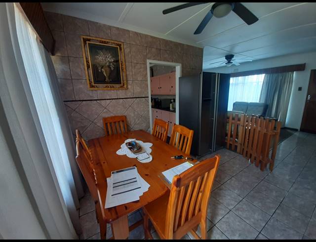 3 BEDROOM FREEHOLD FOR SALE IN MINNEBRON
